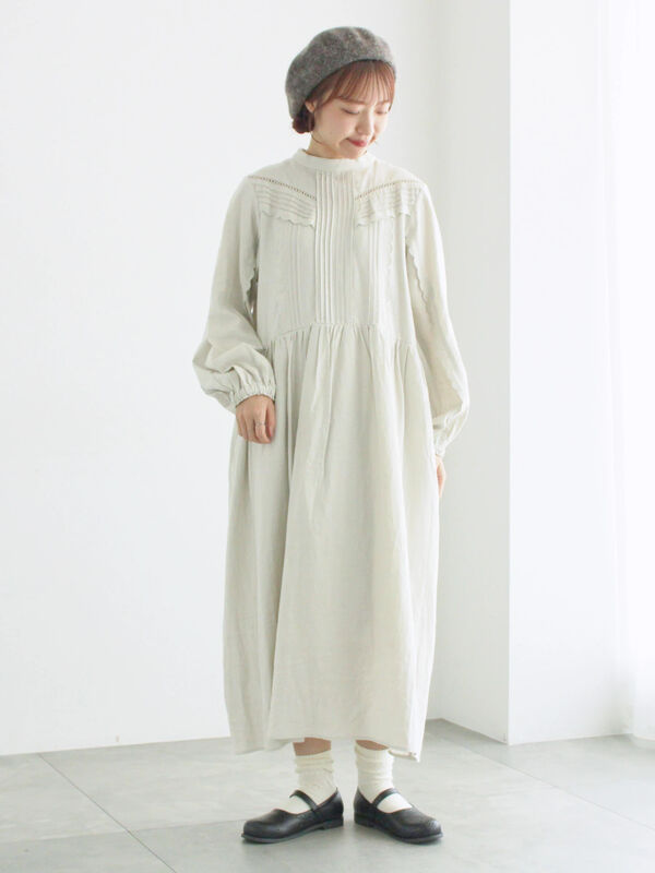 専用 ★美品★ スーリー ワンピース WEB限定 Sサイズ】アンティーク風ブローチ付きワンピース