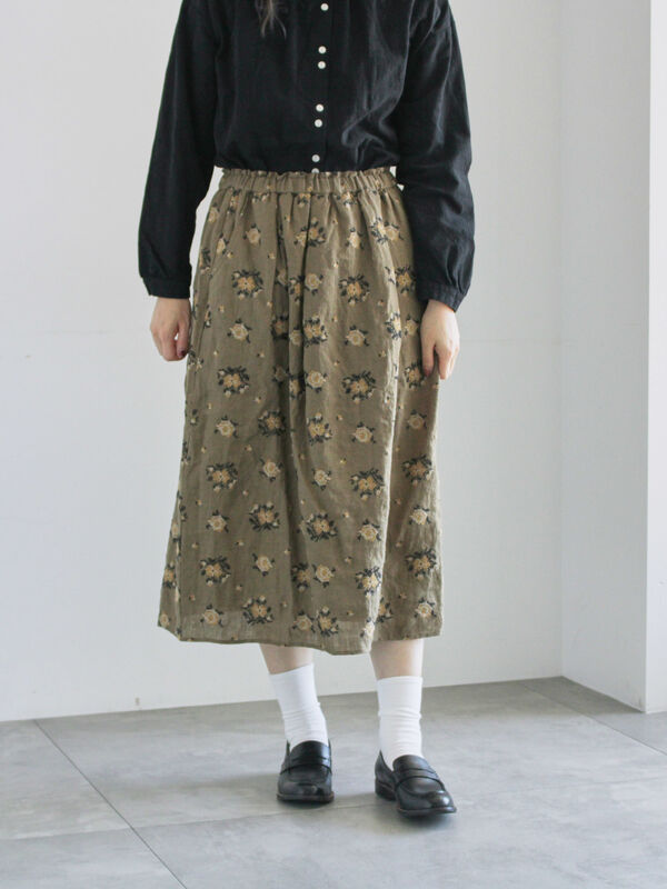 ローズ柄総刺繍スカート（ブラック/オリーブ/ボトムス/スカート