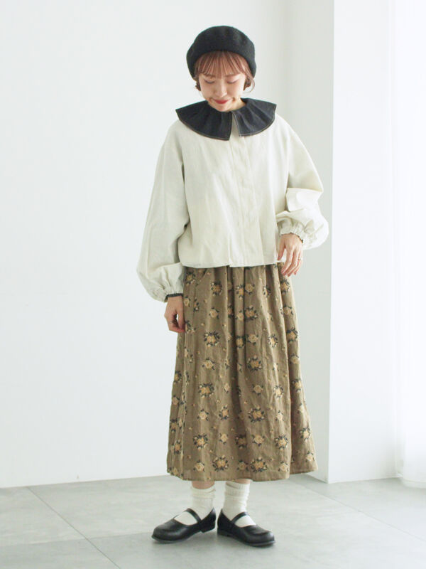 美品、ツハルバイ サマンサモスモス 、ロングスカート ローズ柄総刺繍スカート（ブラック/オリーブ/ボトムス/スカート