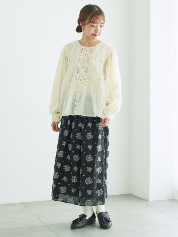 ローズ柄総刺繍スカート（ブラック/オリーブ/ボトムス/スカート