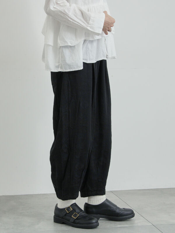 コットンジャカードコクーンパンツ（オフホワイト/グレー