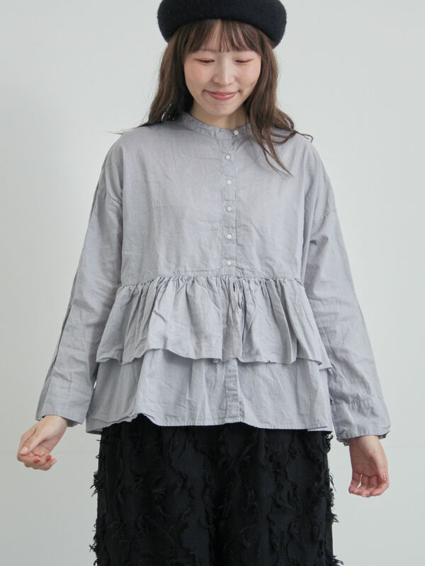 綿麻平織り製品染めティアードブラウス（グレー）｜TSUHARU by Samansa Mos2（ツハルバイサマンサモスモス）通販