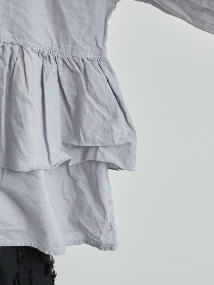 綿麻平織り製品染めティアードブラウス（オフホワイト/グレー/ブラック）｜TSUHARU by Samansa Mos2（ツハルバイサマンサモスモス）通販