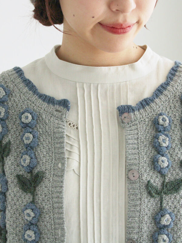 最終価格　ツハル　立体かぎ針フルーツ柄ニットカーディガン　キナリ セール】 立体かぎ針フルーツ柄ニットカーディガン（ブラック/ブルー