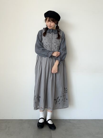 【WEB限定 Sサイズ】カットワーク刺繍前後着ノースリワンピース（ブラック/ブルー/キナリ）｜TSUHARU by Samansa Mos2（ツハルバイサマンサモスモス）通販