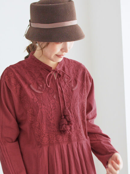 【WEB限定 Sサイズ】刺繍切替レースワンピース（ブラック/ボルドー/キナリ）｜TSUHARU by Samansa Mos2（ツハルバイサマンサモスモス）通販