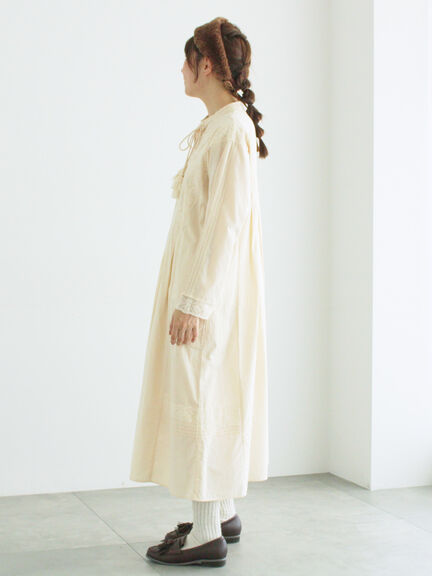 【WEB限定 Sサイズ】刺繍切替レースワンピース（ブラック/ボルドー/キナリ）｜TSUHARU by Samansa Mos2（ツハルバイサマンサモスモス）通販