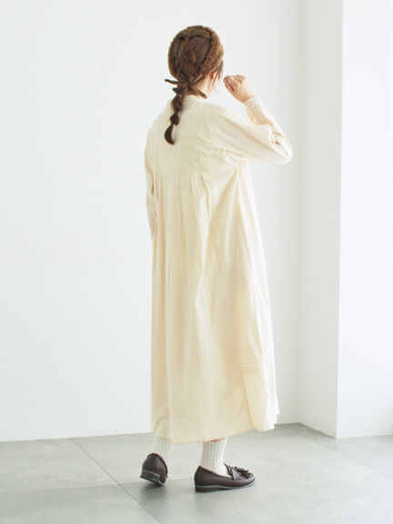 【WEB限定 Sサイズ】刺繍切替レースワンピース（ブラック/ボルドー/キナリ）｜TSUHARU by Samansa Mos2（ツハルバイサマンサモスモス）通販