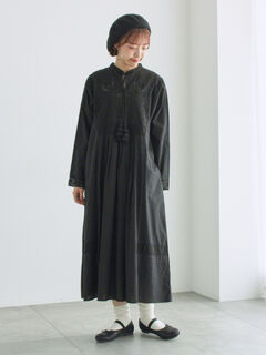 セール】 【WEB限定 Sサイズ】刺繍切替レースワンピース（ブラック