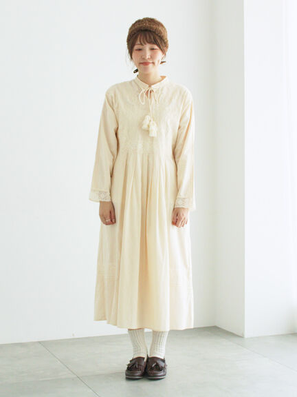 【WEB限定 Sサイズ】刺繍切替レースワンピース（ブラック/ボルドー/キナリ）｜TSUHARU by Samansa Mos2（ツハルバイサマンサモスモス）通販