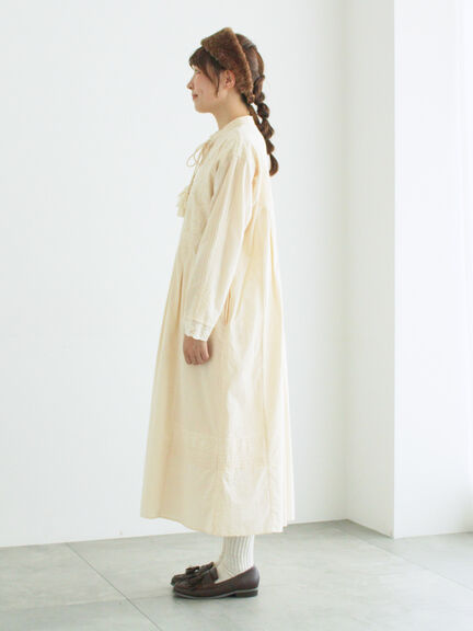 【WEB限定 Sサイズ】刺繍切替レースワンピース（ブラック/ボルドー/キナリ）｜TSUHARU by Samansa Mos2（ツハルバイサマンサモスモス）通販