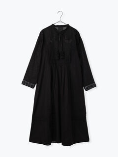 セール】 【WEB限定 Sサイズ】刺繍切替レースワンピース（ブラック