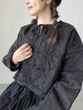 中綿カットワークキルトジャケット（ブラック）｜TSUHARU by Samansa Mos2（ツハルバイサマンサモスモス）通販