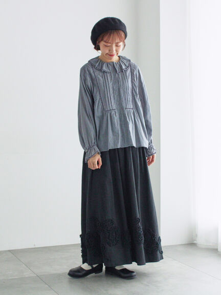 裾フラワー柄フリル刺繍スカート（ブラック/キナリ）｜TSUHARU by Samansa Mos2（ツハルバイサマンサモスモス）通販