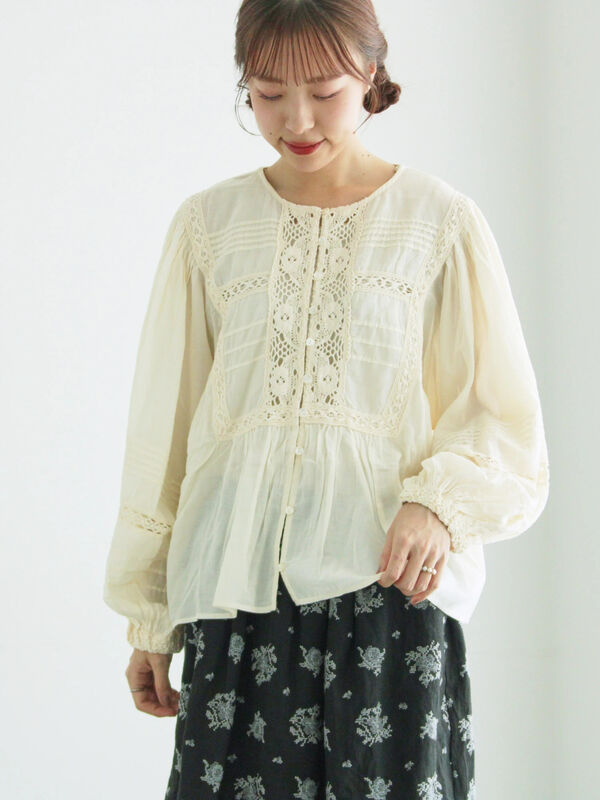 新品♬ツハルバイサマンサモスモス 前身レース貼りブラウス リバーレース ホワイト TSUHARU by Samansa Mos2（ツハルバイサマンサモスモス）の
