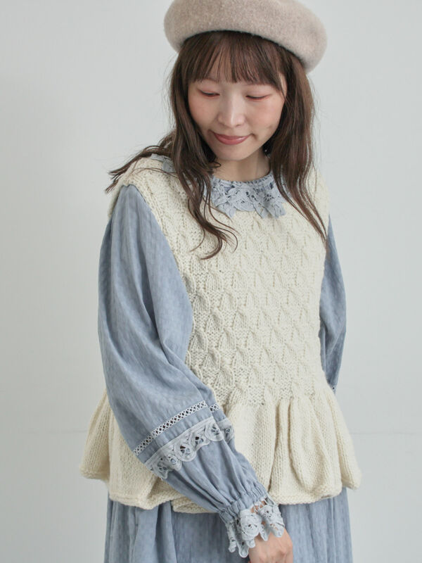 ツハル バイ サマンサモスモス【ペルーニット】前後着ジャカードニットベスト　オフ TSUHARU by Samansa Mos2（ツハルバイサマンサモスモス）の「【ペルー