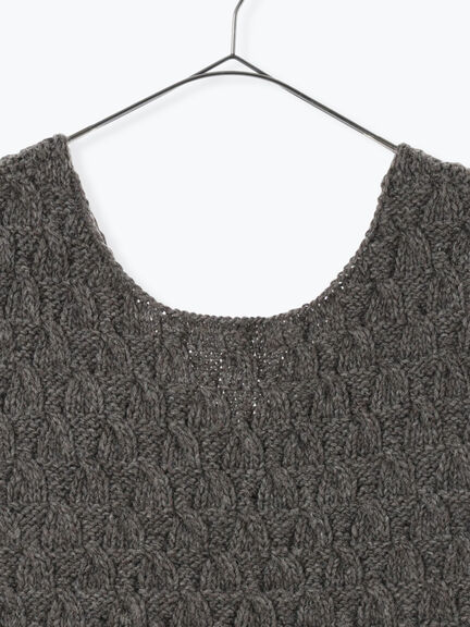 【ペルーニット】裾フリル前後着ベスト（オフホワイト/チャコールグレー）｜TSUHARU by Samansa Mos2（ツハルバイサマンサモスモス）通販