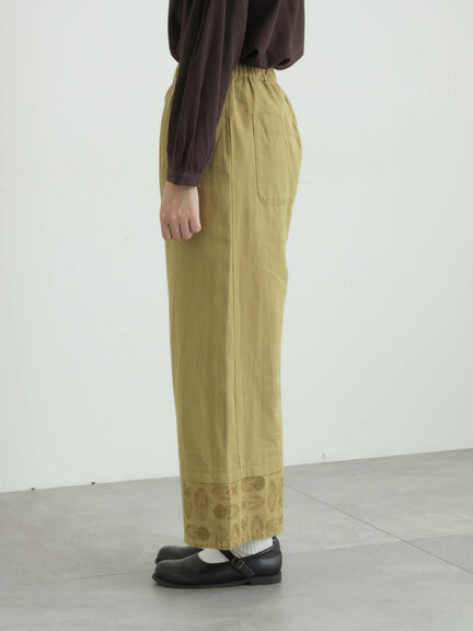 [tukuroi]綿麻ツイル刺繍パンツ（ベージュ/ブラウン）｜TSUHARU by Samansa Mos2（ツハルバイサマンサモスモス）通販