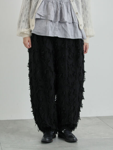 フラワー柄カットジャカードパンツ（ブラック/ベージュ）｜TSUHARU by Samansa Mos2（ツハルバイサマンサモスモス）通販