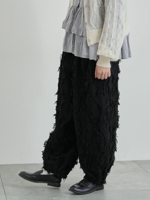 セール】 フラワー柄カットジャカードパンツ（ブラック/ベージュ