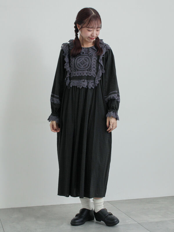 WEB限定 Sサイズ】ドビーバテンレースワンピース（オフホワイト