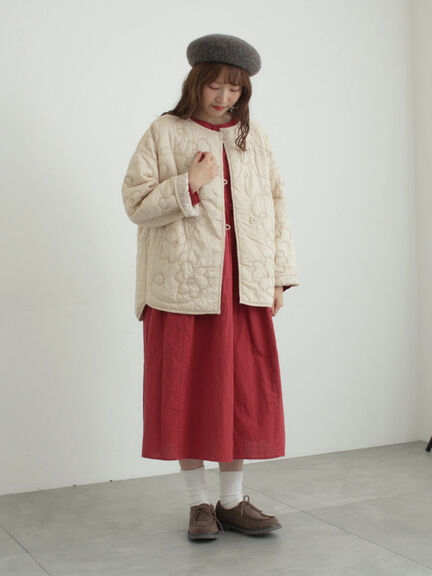 コード刺繍フラワー柄裏地キルトジャケット（ブラック/レッド/キナリ）｜TSUHARU by Samansa Mos2（ツハルバイサマンサモスモス）通販