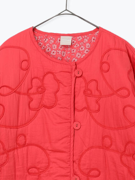 コード刺繍フラワー柄裏地キルトジャケット（ブラック/レッド/キナリ）｜TSUHARU by Samansa Mos2（ツハルバイサマンサモスモス）通販