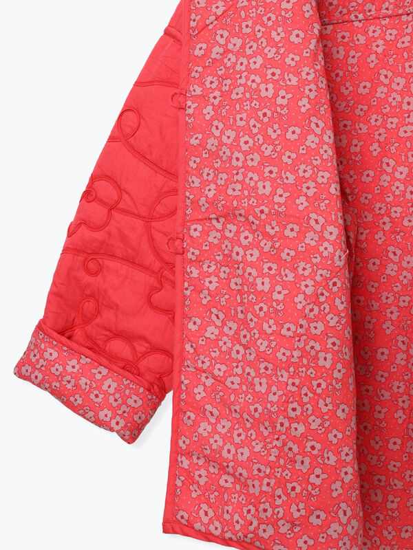 コード刺繍フラワー柄裏地キルトジャケット（ブラック/レッド/キナリ