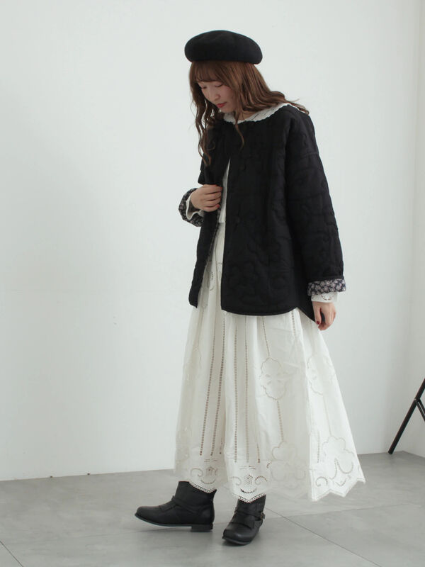 セール】 カットワーク刺繍裾スカラップスカート（オフホワイト