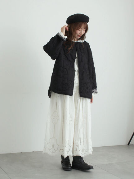 カットワーク刺繍裾スカラップスカート（オフホワイト/ブラック）｜TSUHARU by Samansa Mos2（ツハルバイサマンサモスモス）通販