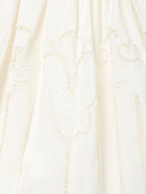 カットワーク刺繍裾スカラップスカート（オフホワイト/ブラック