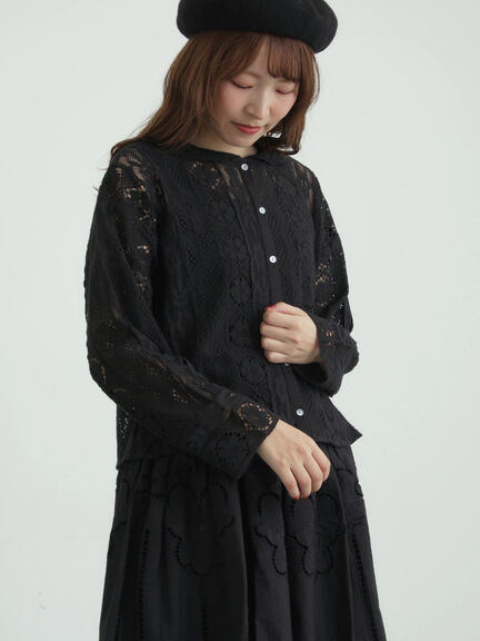 レースパッチワークセーラー襟ブラウス（オフホワイト/ブラック/ブルー）｜TSUHARU by Samansa Mos2（ツハルバイサマンサモスモス）通販