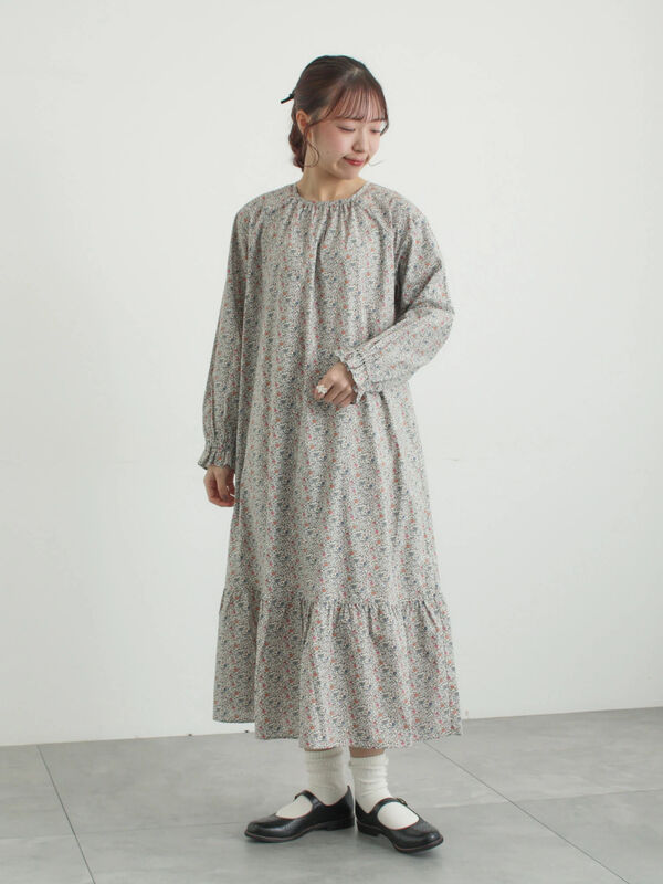 セール】 【LIBERTY FABRICS】Katie and Millie柄襟付ワンピース