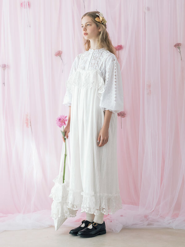 WHITE COLLECTION】オーバーレース切替ブラウス（ホワイト/トップス