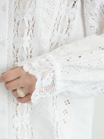 【WHITE COLLECTION】オーバーレース切替ブラウス（ホワイト）｜TSUHARU by Samansa Mos2（ツハルバイサマンサモスモス）通販