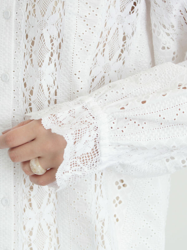 WHITE COLLECTION】オーバーレース切替ブラウス（ホワイト/トップス