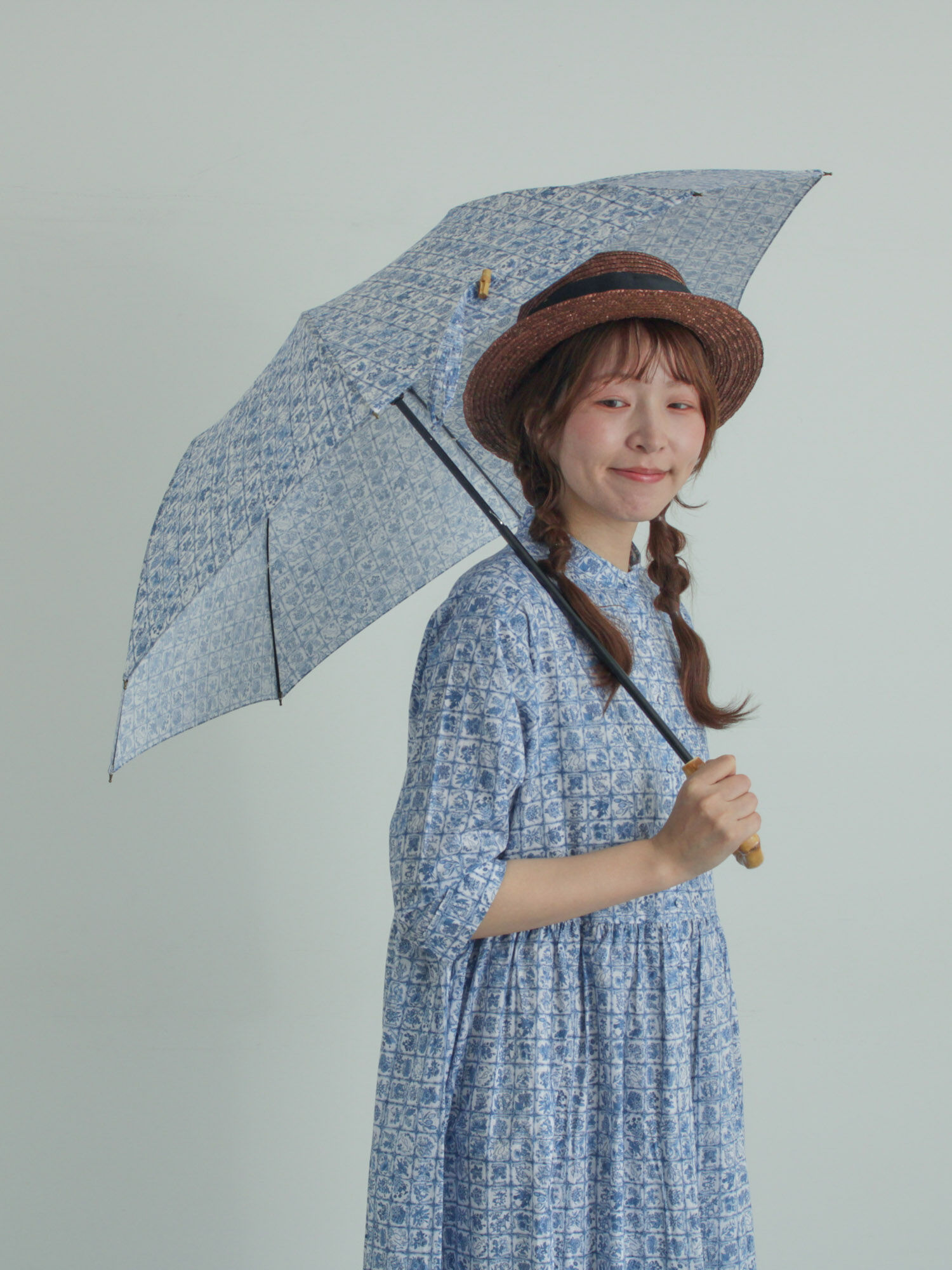 LIBERTY FABRICS】Botanical Language柄日傘（ブルー/キナリ/雑貨