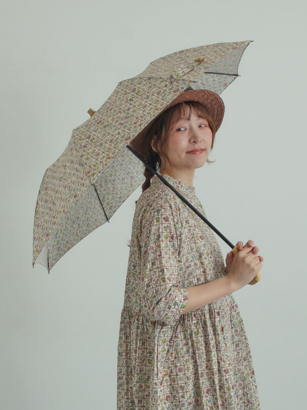 【完売商品/最終値下げ】Tabrik（タブリク） 日傘 ブルーストライプ LIBERTY FABRICS】Botanical Language柄日傘（ブルー/キナリ/雑貨