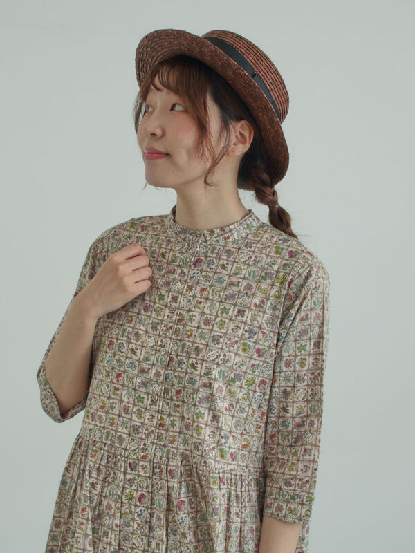 LIBERTY FABRICS】Botanical Language柄ワンピース（ブルー/キナリ