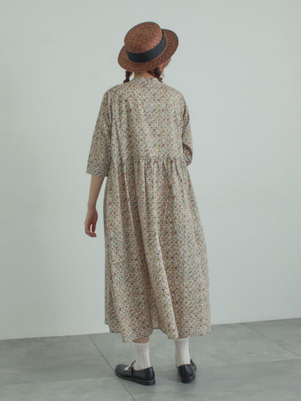 【LIBERTY FABRICS】Botanical Language柄ワンピース（ブルー/キナリ）｜TSUHARU by Samansa Mos2（ツハルバイサマンサモスモス）通販