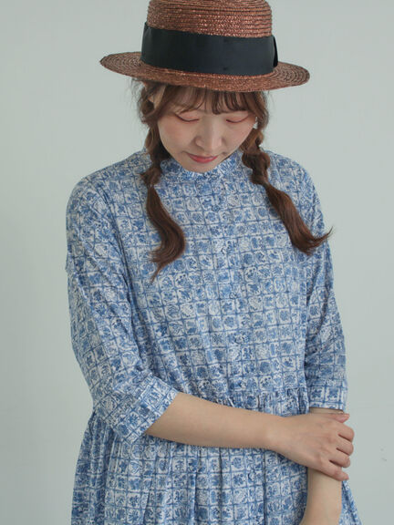 【LIBERTY FABRICS】Botanical Language柄ワンピース（ブルー/キナリ）｜TSUHARU by Samansa Mos2（ツハルバイサマンサモスモス）通販