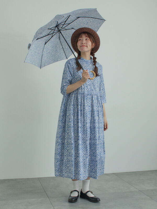 LIBERTY FABRICS】Botanical Language柄ワンピース（ブルー/キナリ
