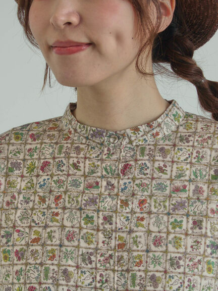 【LIBERTY FABRICS】Botanical Language柄ワンピース（ブルー/キナリ）｜TSUHARU by Samansa Mos2（ツハルバイサマンサモスモス）通販