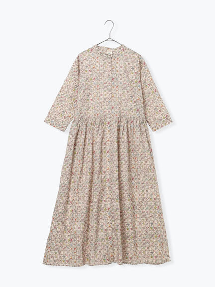 【LIBERTY FABRICS】Botanical Language柄ワンピース（ブルー/キナリ）｜TSUHARU by Samansa Mos2（ツハルバイサマンサモスモス）通販