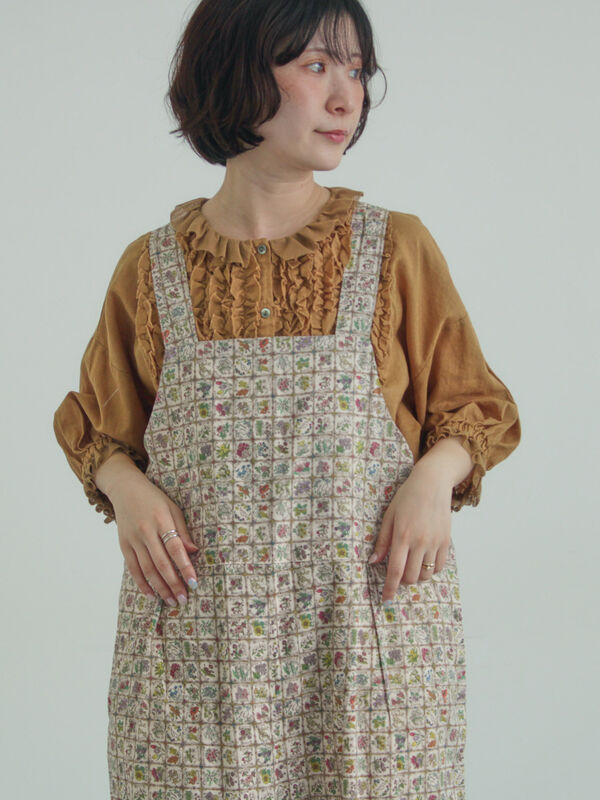 LIBERTY FABRICS】Botanical Language柄サロペット（ブルー/キナリ