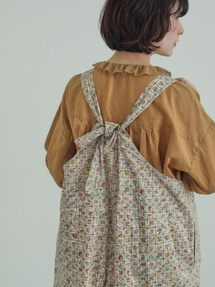 【LIBERTY FABRICS】Botanical Language柄サロペット（ブルー/キナリ）｜TSUHARU by Samansa Mos2（ツハルバイサマンサモスモス）通販