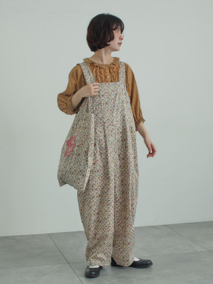 【LIBERTY FABRICS】Botanical Language柄サロペット（ブルー/キナリ）｜TSUHARU by Samansa Mos2（ツハルバイサマンサモスモス）通販