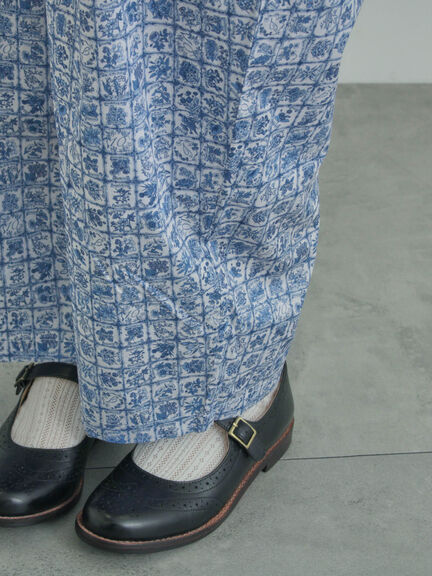 【LIBERTY FABRICS】Botanical Language柄サロペット（ブルー/キナリ）｜TSUHARU by Samansa Mos2（ツハルバイサマンサモスモス）通販