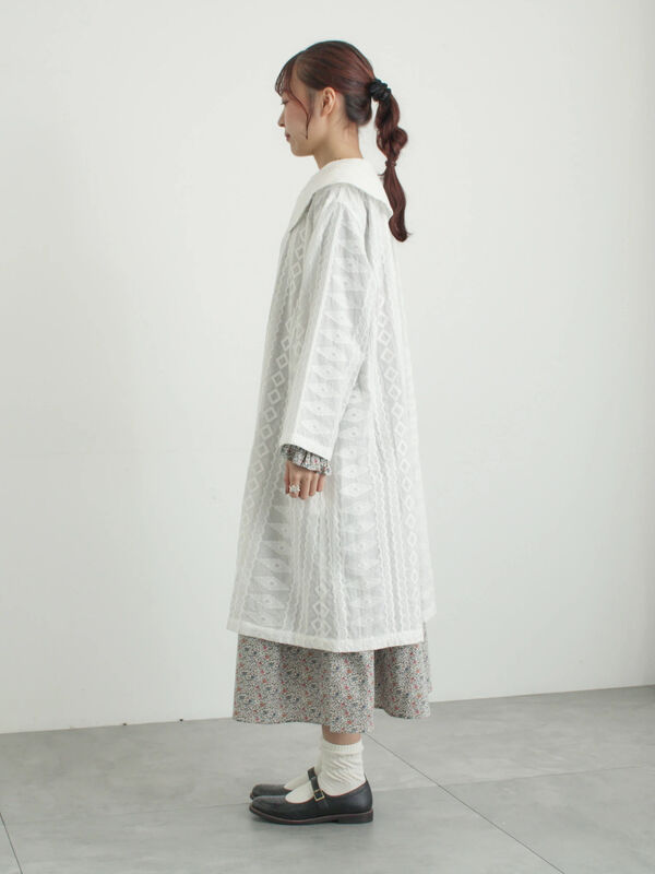 シアー総刺繍コート（オフホワイト/ブラック/アウター/コート