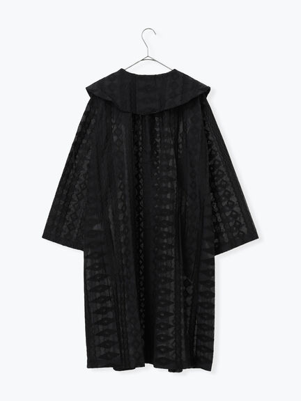 シアー総刺繍コート（オフホワイト/ブラック）｜TSUHARU by Samansa Mos2（ツハルバイサマンサモスモス）通販